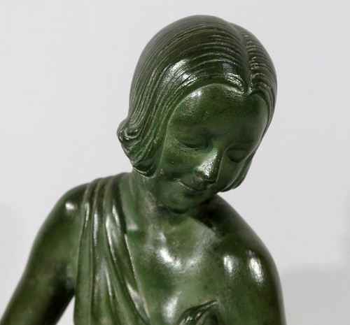 Sculpture «  La Demoiselle et le Chevreau », par A. Godard, Art Déco  – Début XXe