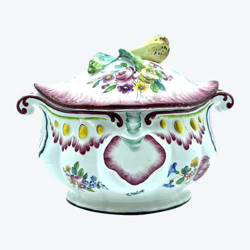 Ancienne soupière terrine barbotine poire faience de l'est Strasbourg