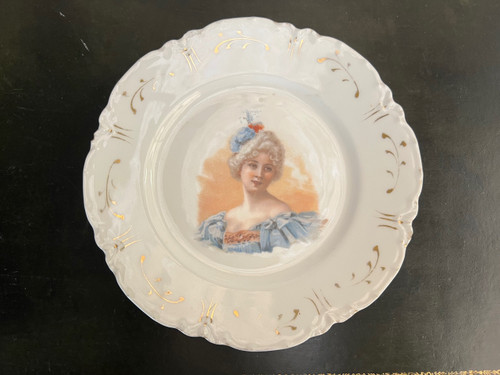 Set of Havilland porcelain plates decorated with women