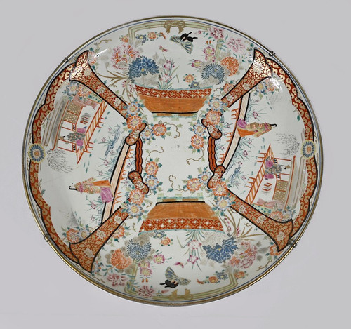 Bedeutende japanische Porzellanschale, Meiji-Ära – 2. Hälfte des 19. Jahrhunderts