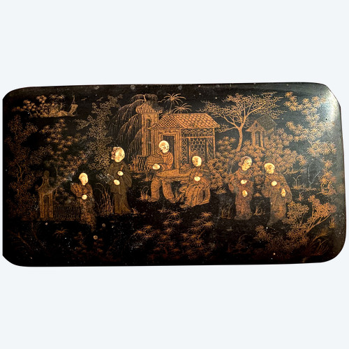 Black boiled cardboard tea box finely decorated with animated scenes in gold with two zinc compartments from the Napoleon III period