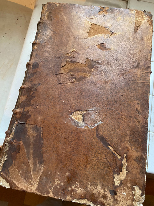 Deux fois trois volumes in folio de Droit et de Justice , Lyon 1689/1708  - et Paris 1725 Une belle réunion de deux Ouvrages