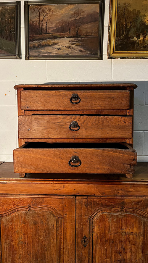 Dressoir mignon 1700