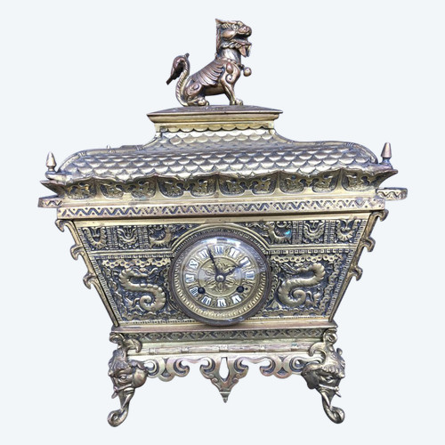 19th century Chinese bronze clock