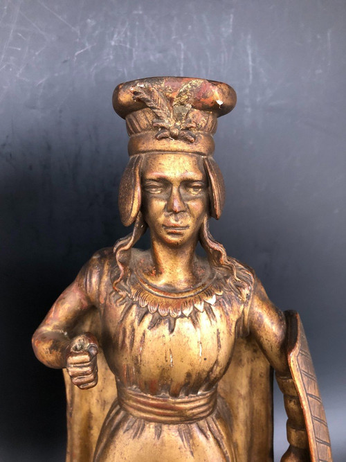 Coppia di sculture in legno dorato del XIX secolo