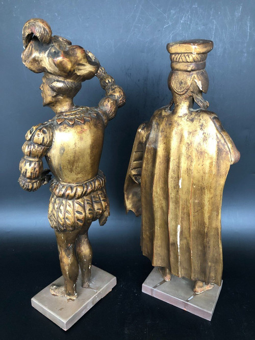 Coppia di sculture in legno dorato del XIX secolo