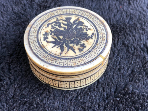 Louis XVI Period Ivory And Silver Box