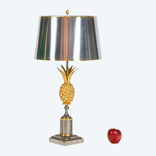 Maison Charles. Lampe en bronze doré et tôle. Années 1970