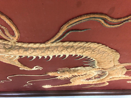 Large Chinese Embroidery Late 19th Century - Dragon A La Perle -d: 135 X 135 Cm