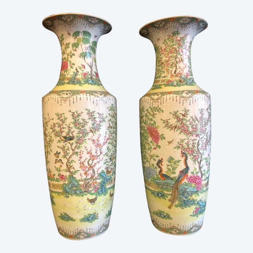 Large Pair Of Chinese Canton Porcelain Vases 19th Century H 64 Cm