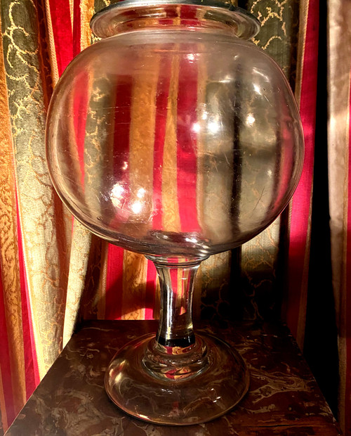 Very large leech jar on shower stand in blown glass from the 18th century south of France