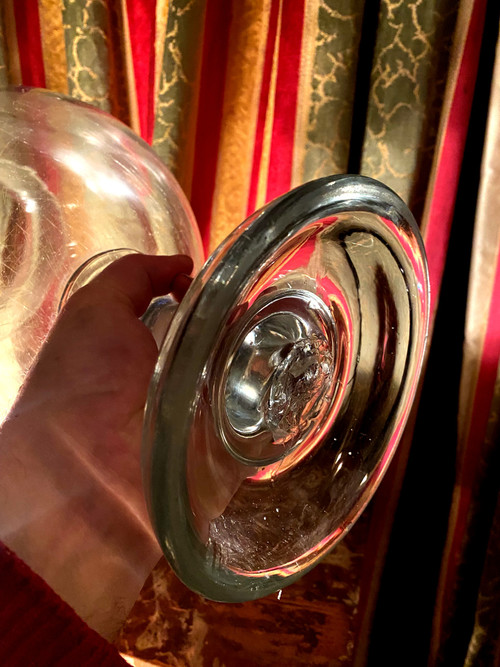 Very large leech jar on shower stand in blown glass from the 18th century south of France