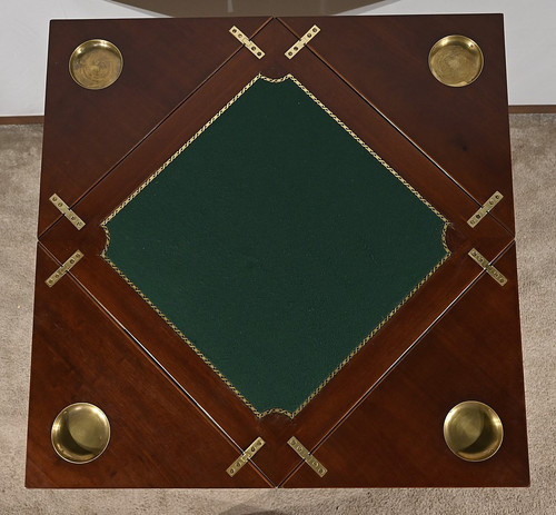 Tavolo da gioco Mouchoir in mogano, stile Luigi XVI, periodo Napoleone III - Metà del XIX secolo