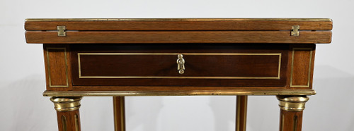 Tavolo da gioco Mouchoir in mogano, stile Luigi XVI, periodo Napoleone III - Metà del XIX secolo