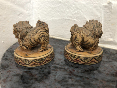 coppia di sculture cinesi in avorio "cani FO" - Okimono