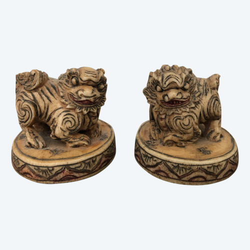 coppia di sculture cinesi in avorio "cani FO" - Okimono