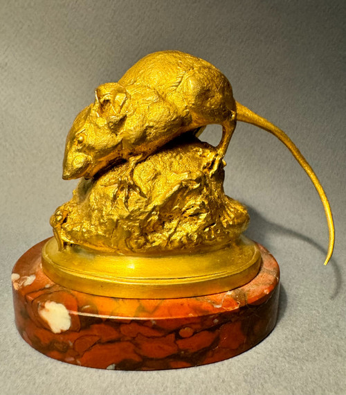 Scultura in bronzo dorato "Topo con mosca" T. ANCONA