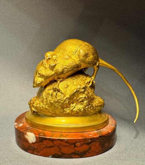 Scultura in bronzo dorato "Topo con mosca" T. ANCONA
