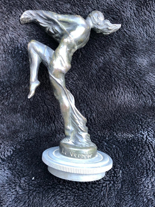 Tappo del radiatore in bronzo di Max Le Verrier - Art Déco
