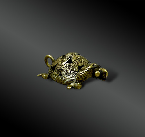TURTLE PENDANT - Ashanti culture, Mali - First half of the 20th century