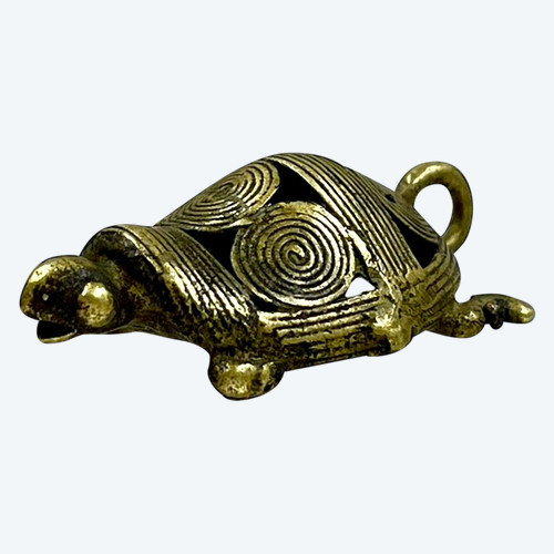 TURTLE PENDANT - Ashanti culture, Mali - First half of the 20th century
