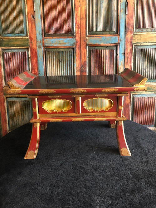 Ancienne Table d'Autel - Japon - Laque Réhaussée d'éléments En Métal Ciselé Et Doré époque Edo