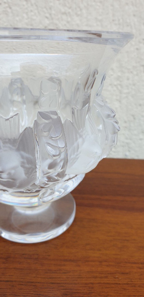 Lalique France, Dampierre Vase, 20th Century