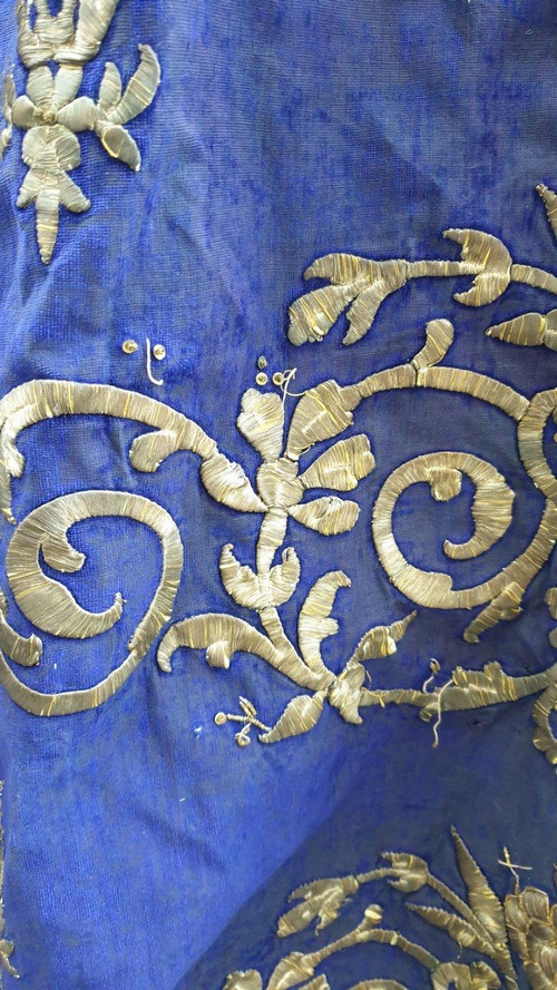 Caftan Oriental Bleu Avec Broderie De Fils d'Argent, XIXème Siècle