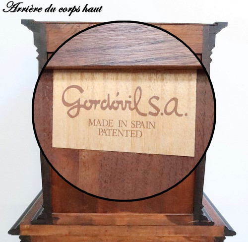 Petit Buffet Deux-Corps en Bois Noirci et Loupe de Thuya, estampillé Gordóvil, goût Renaissance, Esp