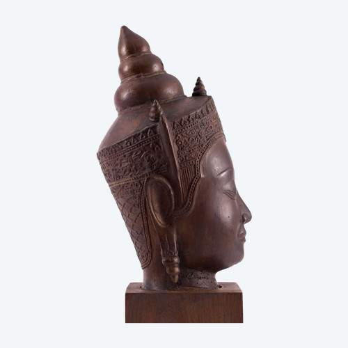 Testa di Buddha coronata in bronzo, regno di Ayutthaya.