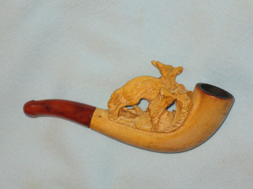 Pfeife aus Meerschaum und Bernstein in ihrem originalen Etui, die einen Fuchs darstellt, 19.