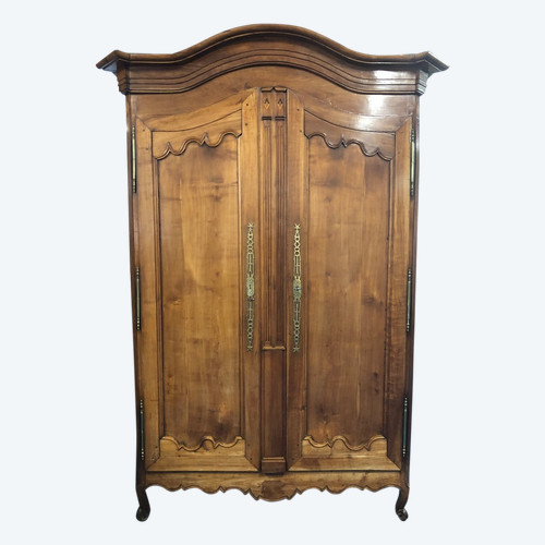 Superbe Armoire Louis XV En Noyer Début XIXéme