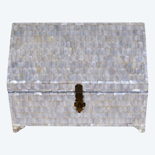 *Offre spéciale *Orientalist Mother-of-Pearl Box, 19th Century