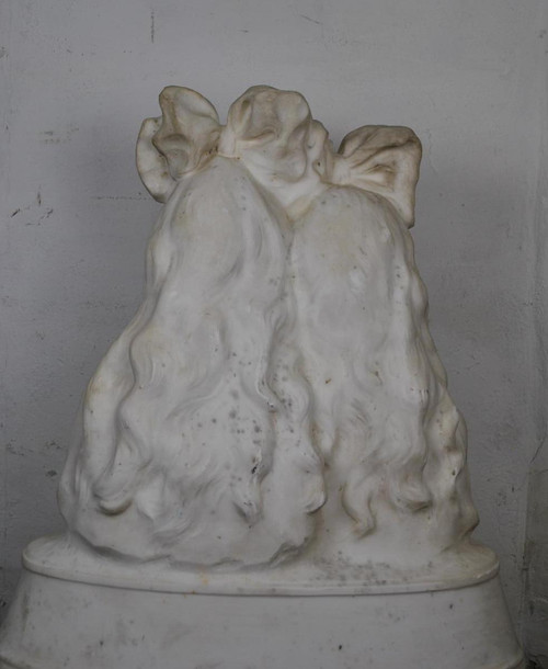 *Offre spéciale *Busti di giovani donne, marmo di Carrara, fine XIX secolo