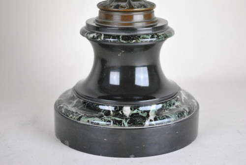 *Offre spéciale *James Pradier, Garniture De Nemausa, Bronze And Marble, 19th Century
