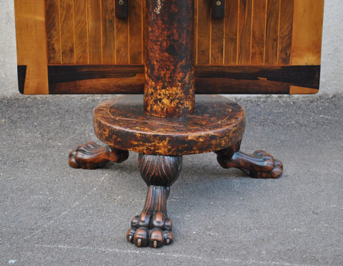 Tavolo "Campanino" in legno esotico intarsiato, firmato, XIX secolo