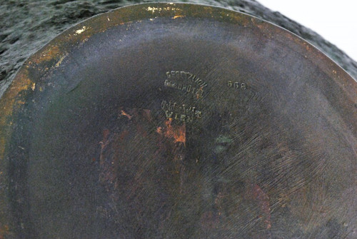 Goldscheider, Grande Vaso in Terracotta con Carattere Orientale seduto, XIX Secolo