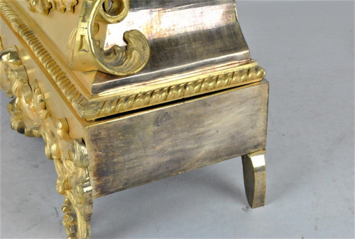 Napoleon crossing the Alps, gilded bronze pendulum, 19th century