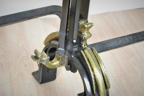 Paire De Chenets En Bronze Et Fer, Style Gothique, XIXème Siècle