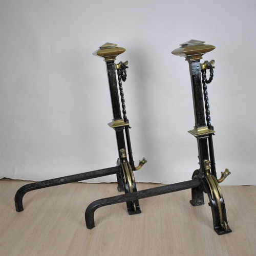 Paire De Chenets En Bronze Et Fer, Style Gothique, XIXème Siècle