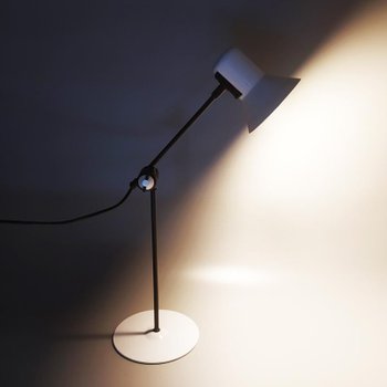Superb Space Age white table lamp from the 1970s by Veneta Lumi