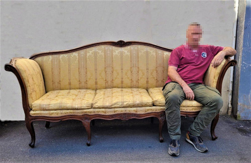 *Offre spéciale *Large Louis XV Period Walnut Bench, 18th Century