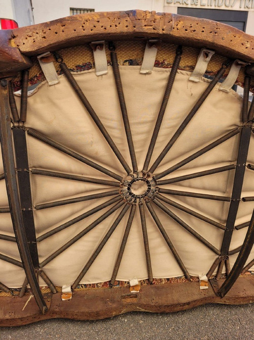*Offre spéciale *Basket Sofa In Walnut, 18th Century Period