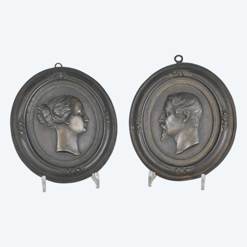 Napoleone III e Eugenia, Coppia di medaglioni in bronzo, XIX secolo
