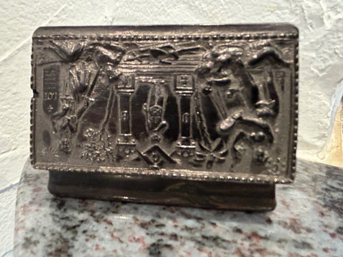 Freemasonry, freemason - Masonic Snuffbox In Horn 19th.
