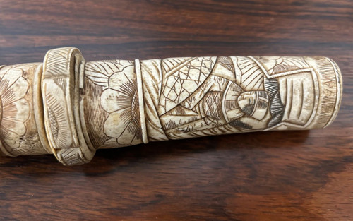 Wakizashi - Sabre Japonais De Théâtre En Os Sculpté Fin XIXéme Siècle - Katana