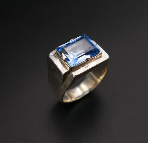 Anello Art Deco In Argento E Spinello Blu.