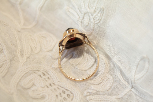 Anello marquise in oro giallo e granato misura dito 54