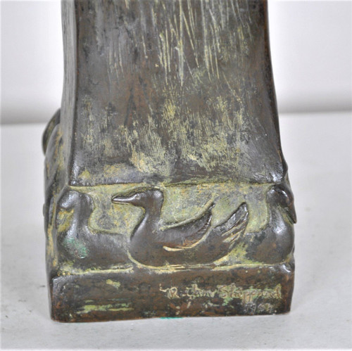 Robin Shippard, Bambina con cucciolo, firmato in bronzo e datato 1901