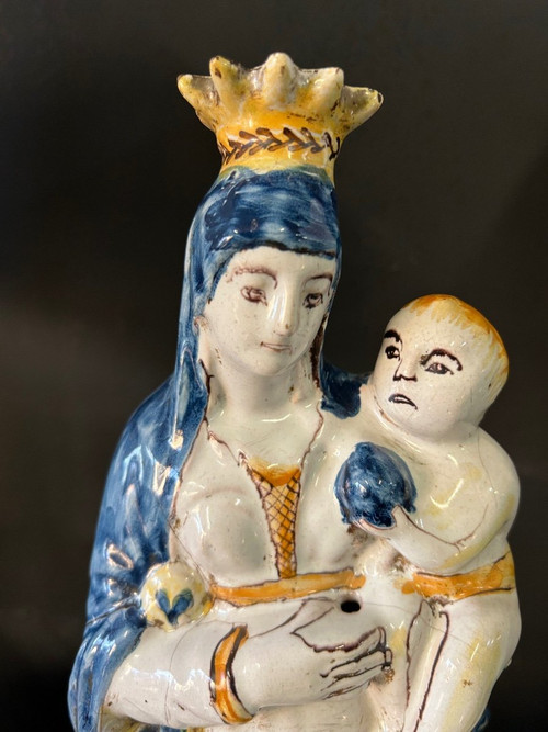 Grande Vierge D’accouchée En Faïence De Nevers «  Notre Dame Victoire Pour Nous » époque XVIIIé
